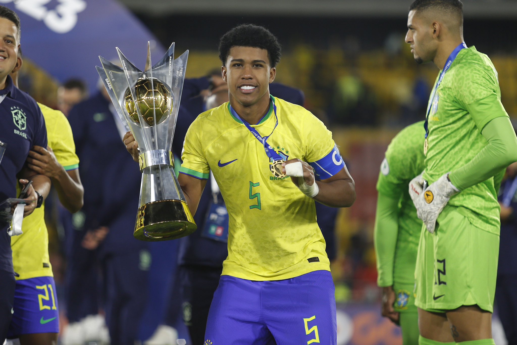 关于布莱顿发布备战花絮，加时末段战术微调，荷甲任务艰巨，球探报告显示潜力的信息-ayx